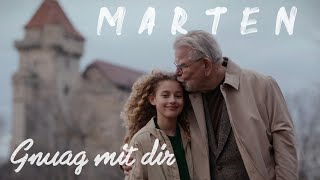 Musik-Video-Miniaturansicht zu Gnuag mit dir Songtext von Marten