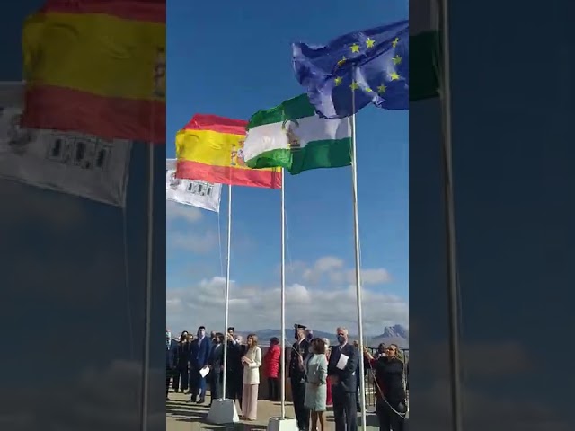 Vídeo relacionado con AZ FLAG Guirnalda 6 Metros 20 Banderas de Andalucía 21x15 cm, Bandera Andaluza 15 x 21 Cm, Banderines Andaluces