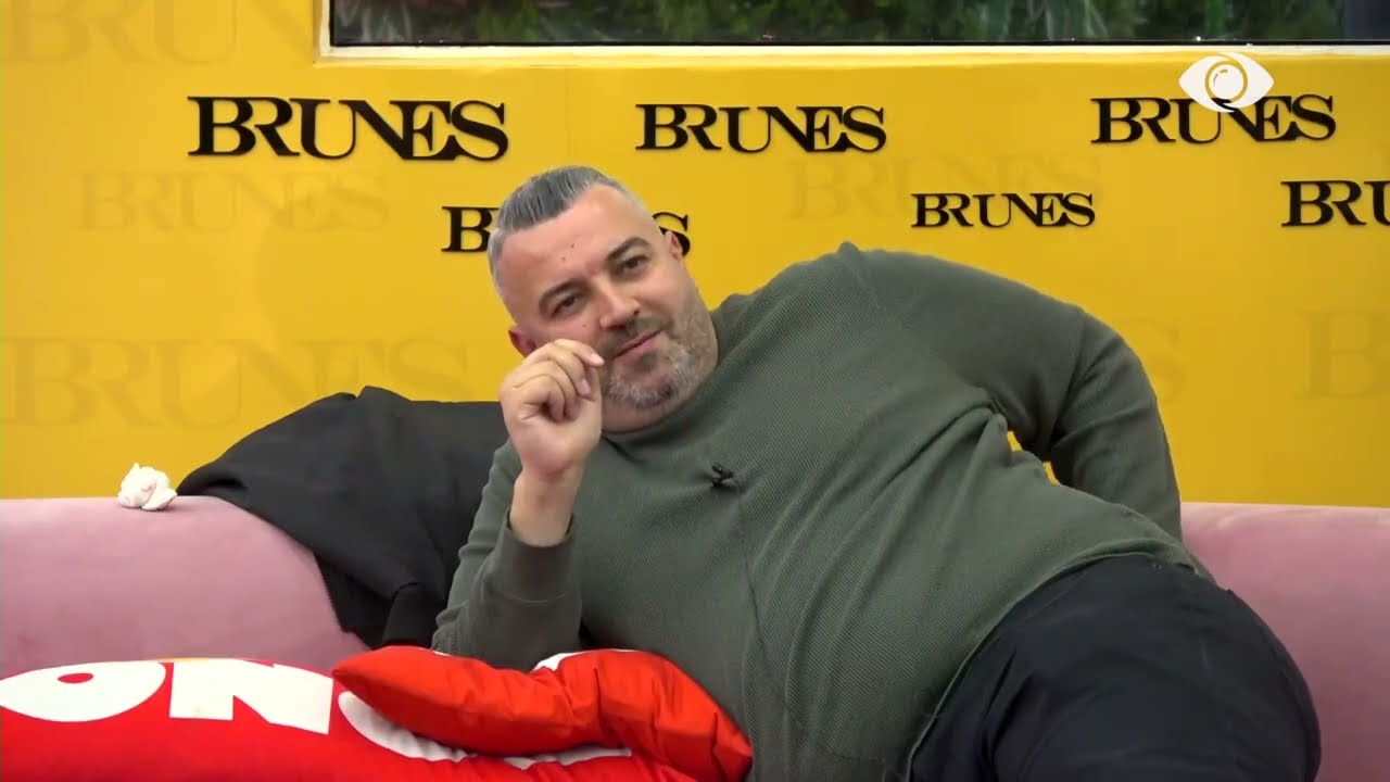 Të akuzosh dikë për incest dhe më pas të rrish me të.../Vijon diskutimi mes Stenaldos dhe Rogertit