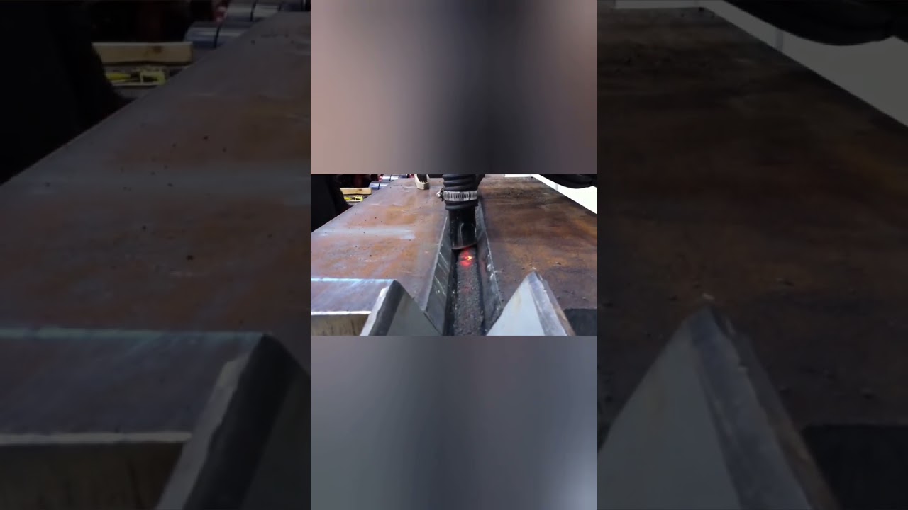 Soldagem por Arco Submerso #metalurgia #engenharia