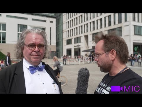 1.8.2021 Berlin - Dr. Fiechtner kontrovers, "Gegen die Impfung sein und dennoch impfen." Erklärung?!