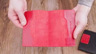 Яскрава шкіряна обкладинка на паспорт Карта Grande Pelle 16775 червона