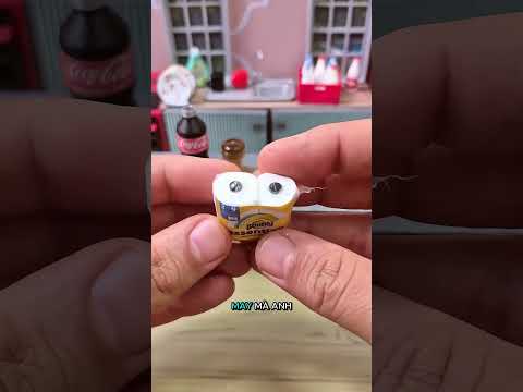 Chai Coca Cola Nhỏ Nhất Thế Giới