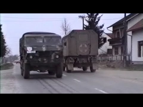 1991.11.29. - 1. gbr Tigrovi - Sanitetski kamion TAM 110 vozi ranjene u Lipovljane