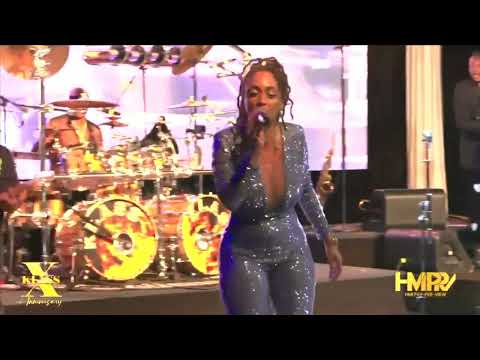 Klass @PhyllisiaMusic  - Move Signal (live) @TimesSquareTSq  @palladium8090 on April 29th, 2022