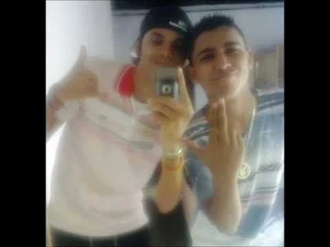 MC AFLEXA E MC VAPO - QUE MULHER FEIA DA PORRA COMIGO VEIO FALA kkk 2012