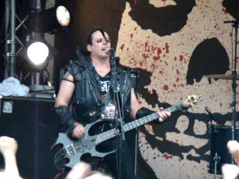 The misfits  - Intro, Halloween/Earth A.D (live at Kuopiorock 2009)