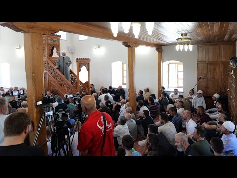 Hytbeja e parë në xhaminë e Plumbit pas restaurimit të plotë!