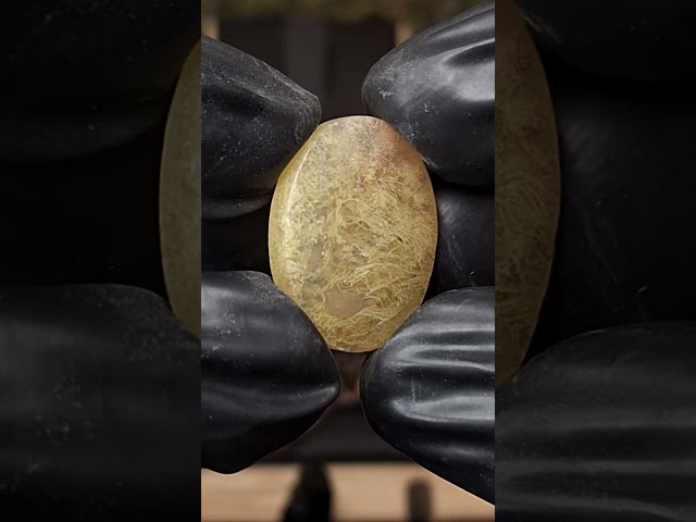 حجر عقيق طبيعي طحلبي مشجر