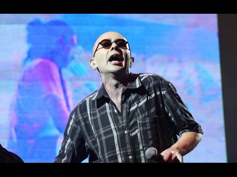 Indio Solari en el "Hipódromo de Tandil" (13/11/2010) - Recital completo