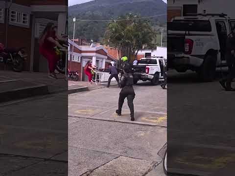 atentado ala policía el día de hoy en mi pueblo ragonvalia norte de Santander