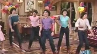 Menudo: (Gotta Get On Moving) Silver Spoons - USA 1983