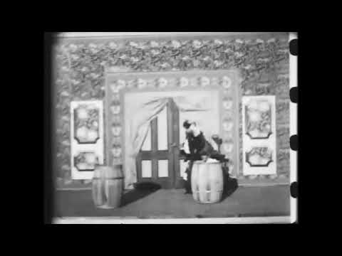 Hooligan Assists the Magician (1900)