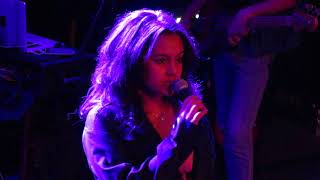 Bibi Bourelly - &quot;Untitled&quot; (Live in Cambridge)