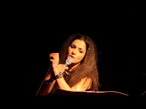 Addicted - Amy Winehouse - Dirty Harry & Elena Stella- LIVE  (cover)♫