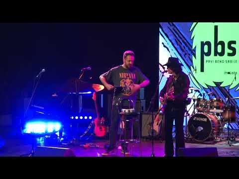 MILIC SVIRA U POZORISTU - 13.11.2022. - INSTA TV