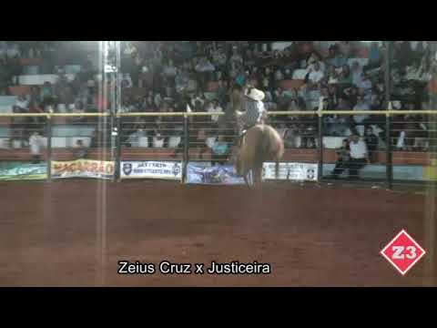 Zeius cruz x justiceira WR