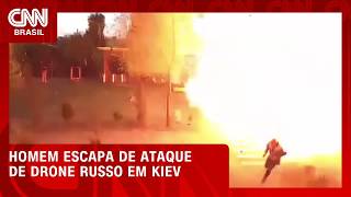 Vídeo: VÍDEO: Homem escapa por pouco de ataque de drone russo perto de Kiev | CNN AGORA