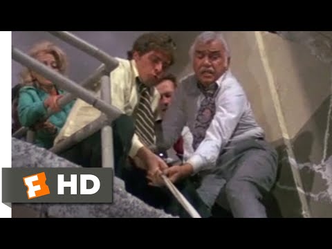 地震（1974年） - パンスト落下シーン（3/10）｜Movieclips (Earthquake (1974) - Pantyhose Drop Scene (3/10) | Movieclips)