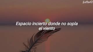 Macaco &amp; Rozalén - La distancia (Letra/Lyrics)