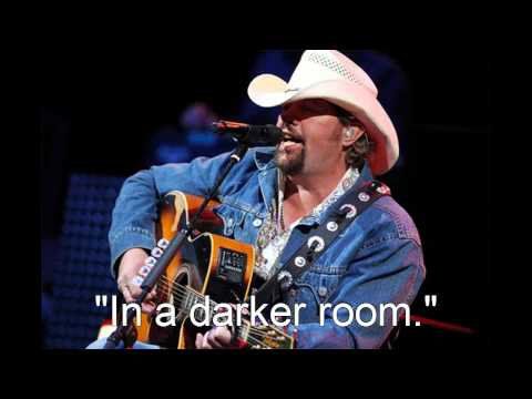 download lagu mp3 mp4 Starkissed, download lagu Starkissed gratis, unduh video klip Starkissed