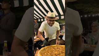 Download lagu Even the owner was shocked 2 people ordered a 20-inch pizza🤣 mp3