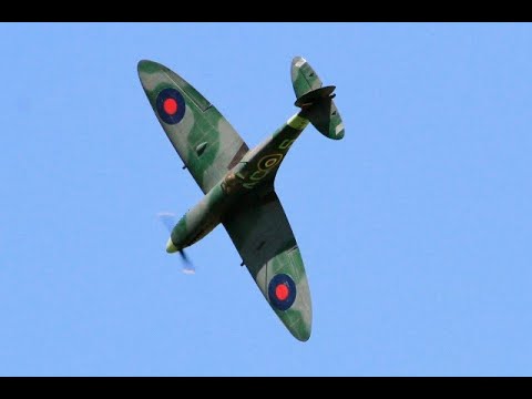 WW2 RC FIGHTERS DISPLAY - 2 x SCALE SPITFIRES  - MALC & DICK AT  BUCKMINSTER  WARBIRDS EVENT - 2021