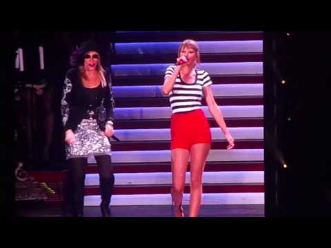 You're So Vain - Taylor Swift & Carly Simon - Gillette Stadium