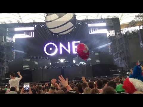 World Club Dome 2016 - ARMIN VAN BUUREN - Crowd Ping Pong