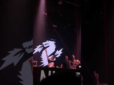 NWYR TAIPEI 2019 -NWYR vs Avicii - ID & SOS (NWYR EXTENDED Mash-UP)