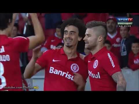 Golaço de Valdívia contra o Vasco