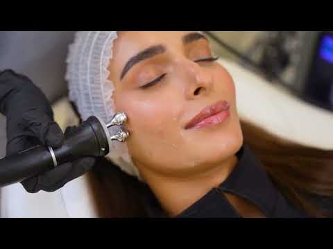 ✨Experience the ultimate glow-up with our 12-step HydraFacial treatment!