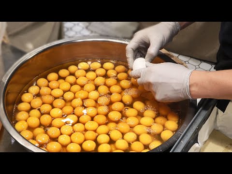 Amazing Size! How To Make Giant Castella, Taiwan Jiggly Cake - Taiwan Street Food