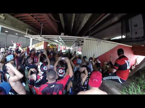 "Previa bajo la norte, 12 Alajuelense" Barra: La 12 • Club: Alajuelense