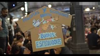 La acampada por la vivienda resiste en Sol mientras el Gobierno choca por el "decreto Maricarmen"