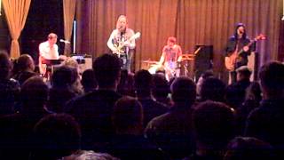 The Greenhornes -- Underestimator