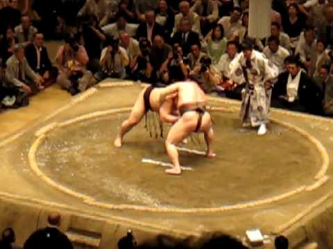 Sumo Tokyo Fall 2009: Yokozuna Hakuho v.s. Asashoryu Final-Final