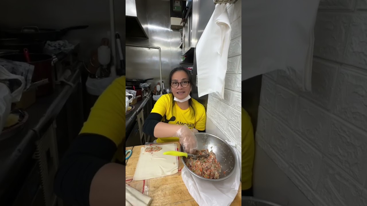 Japanese tried to eat Filipino food🇵🇭😚【lumpia shanghai】