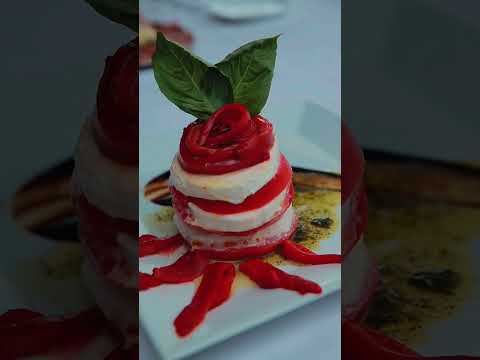 Discover the Best Caprese Salad with Fresh Mozzarella and Balsamic Glaze