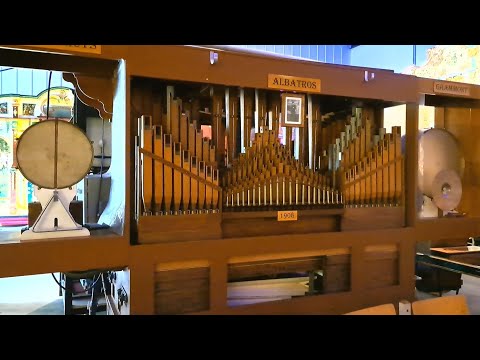 82 key Hooghuys organ "Albatross" (LH552) - The Grange, October 2025