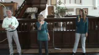 MusicMinded zingt 'Take that look off your face'