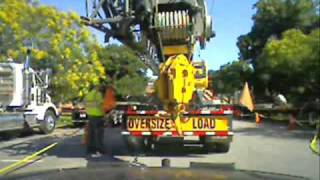 preview picture of video 'pilotcar.tv - Grove GMK5275 Crane Delivery Montrose NY'