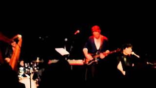 Rebekka Karijord - wear it like a crown