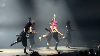 Download lagu Adela Live in Boston, MA - It’s Not That Deep Tour 2026 mp3 Download lagu Adela Live in Boston, MA - It’s Not That Deep Tour 2026 mp3