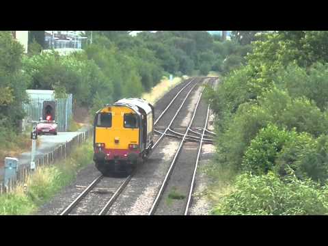 DRS Class 20 No's 20305 TnT 20303 on 5Z20 York Parcel Sdgs - Crewe CS @ Denton Jn on 8.7.14 - HD