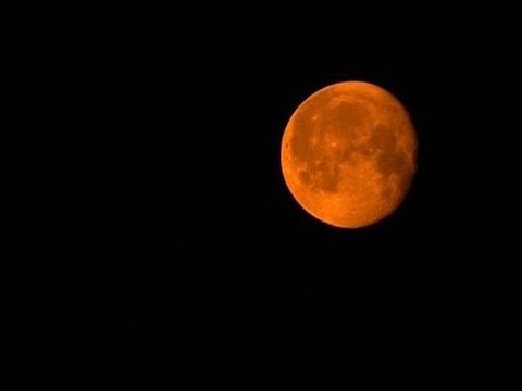 Red moon rises over Pennsylvania