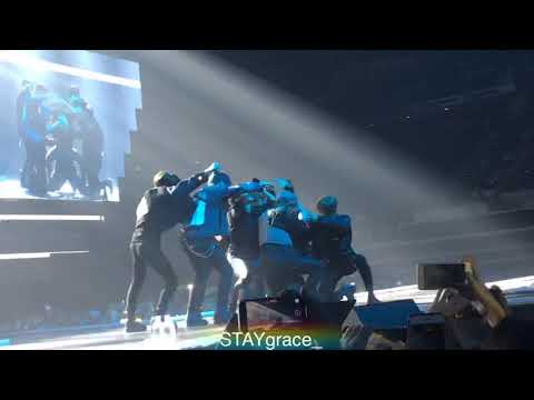 191110 Stray Kids - Double Knot performance at Kamp Singapore 2019