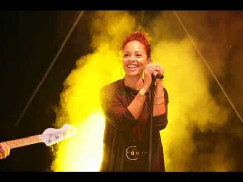 Joy Denalane - Niemand feat. Megaloh, Max Herre & Samy Deluxe (2011)