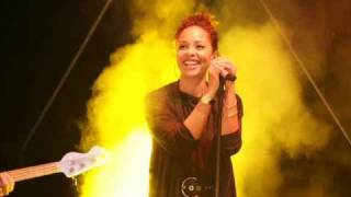 Joy Denalane - Niemand feat. Megaloh, Max Herre &amp; Samy Deluxe (2011)
