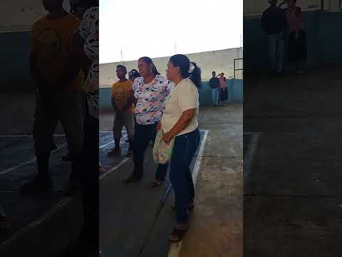 Pinillos Bolívar salió a votar faltando 5 minutos para cerrar las urnas 1070